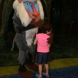 Meet your Posher, Minas